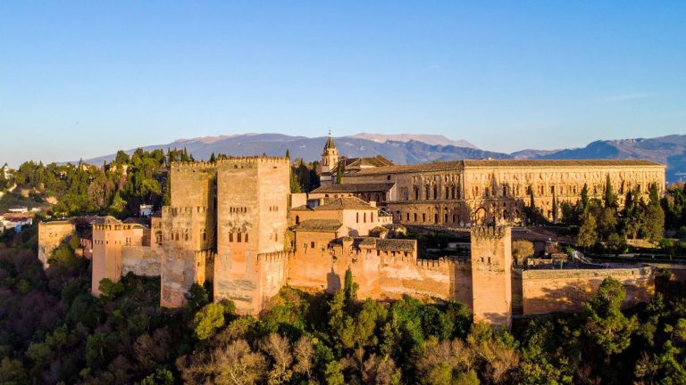 Alhambra Palace Night Tour Attendance and Revenue: A Data-Driven Perspective Alhambra Palace Night Tour Attendance and Revenue: A Data-Driven Perspective